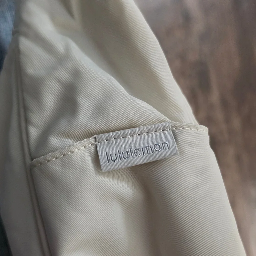 LULULEMON Mini Shoulder Bag Womens OS White Nylon Athleisure Zip Hobo Purse